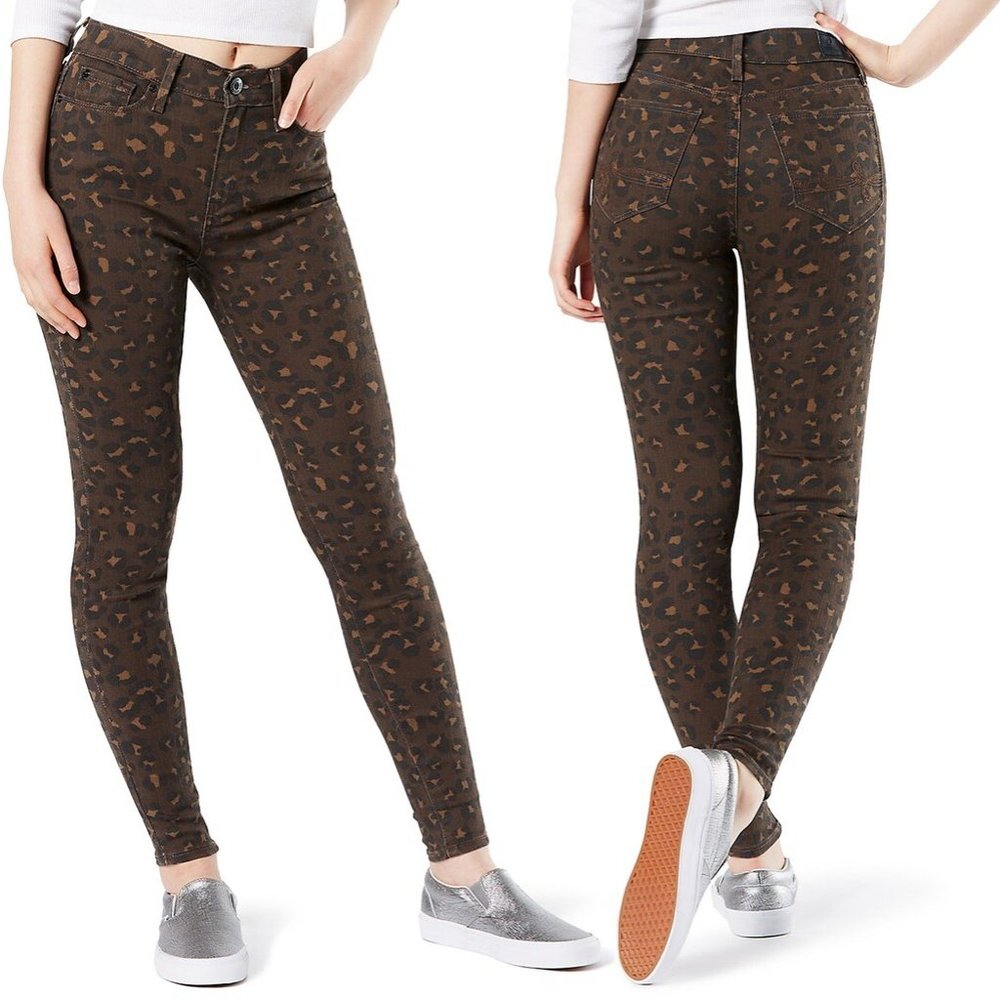 New! Denizen by Levi's Leopard Print High-Rise Jeggings
